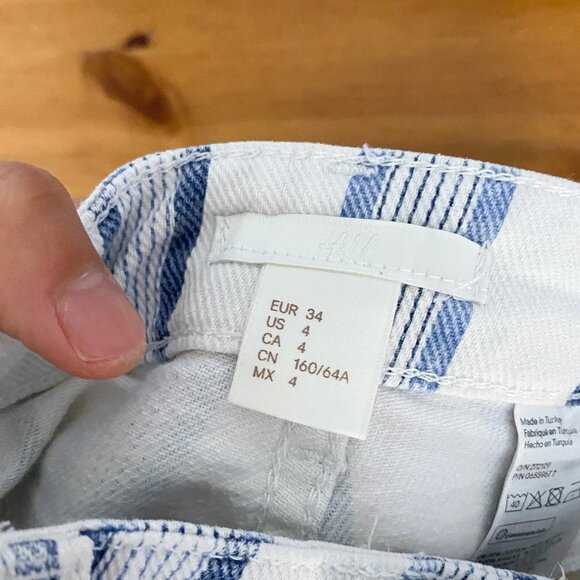 ☀️ H&M White Blue Striped High Rise Ankle Jeans XS Casual Boho Indie Everyday - Picture 5 of 6